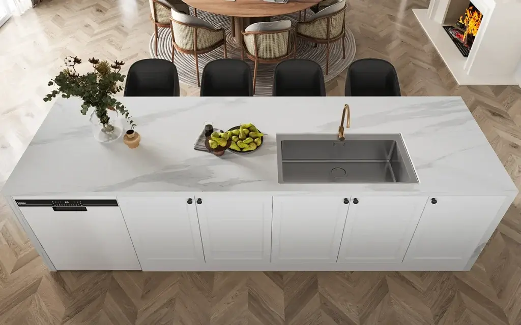 Traditional White Shaker Kitchen Cabinet With Island – OBK24L01