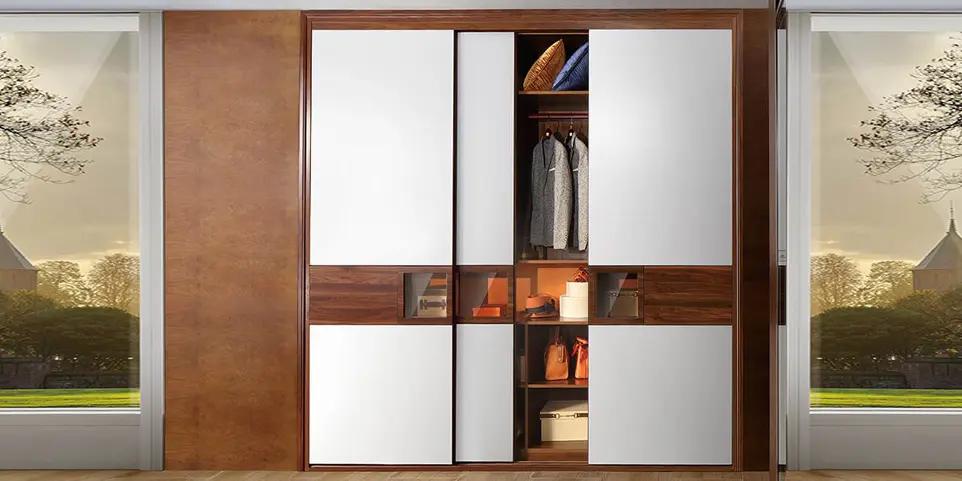 Custom Wardrobe with 3 Sliding Door OBW22-005 | Royal Door
